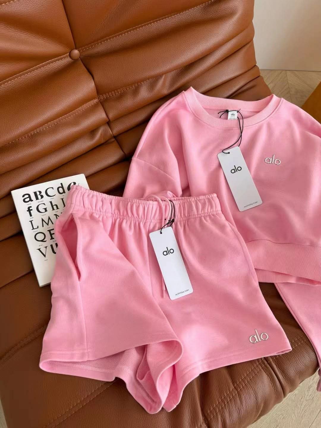The “A” Lounge Set