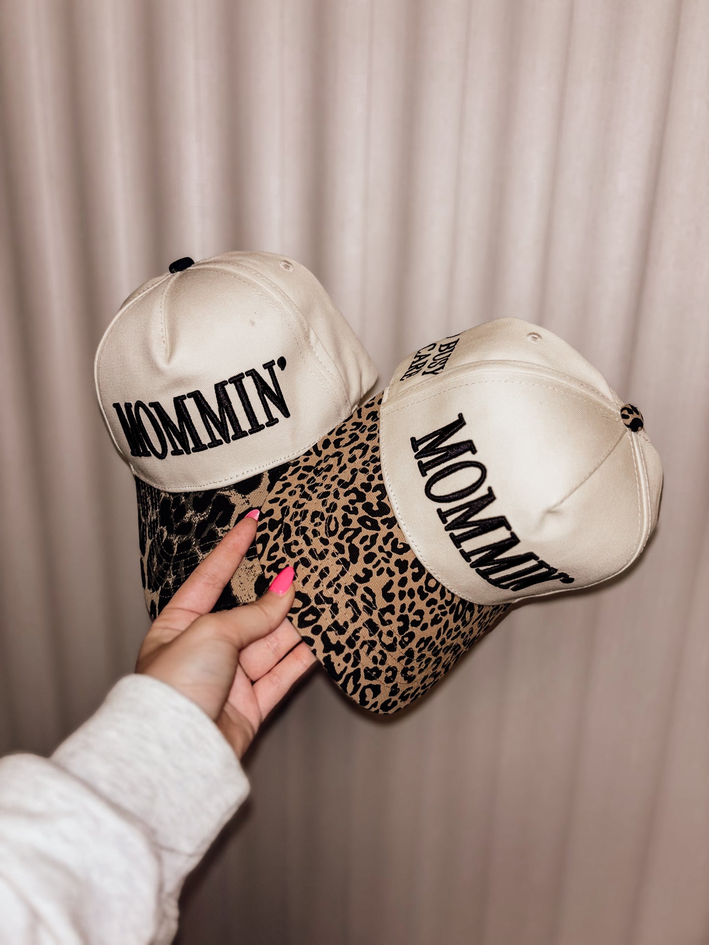 MOMMIN Trucker Hats - RTS